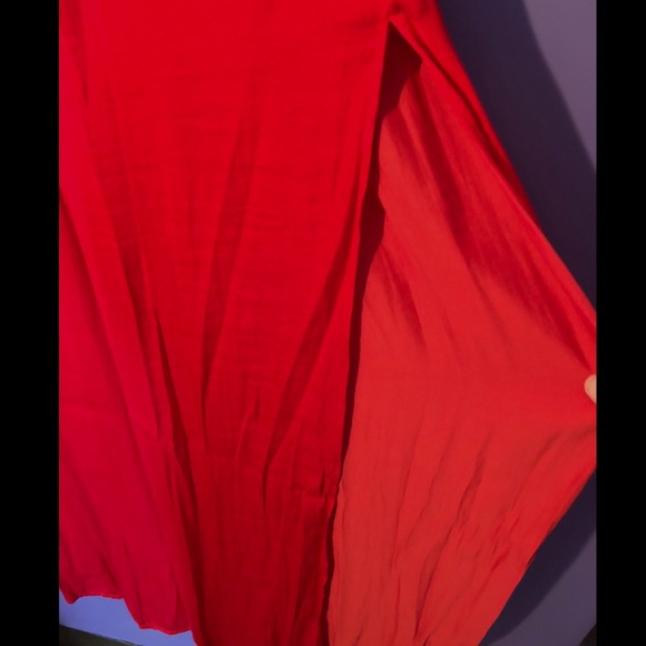 red, satin side slit maxi skirt - Picture 1 of 2